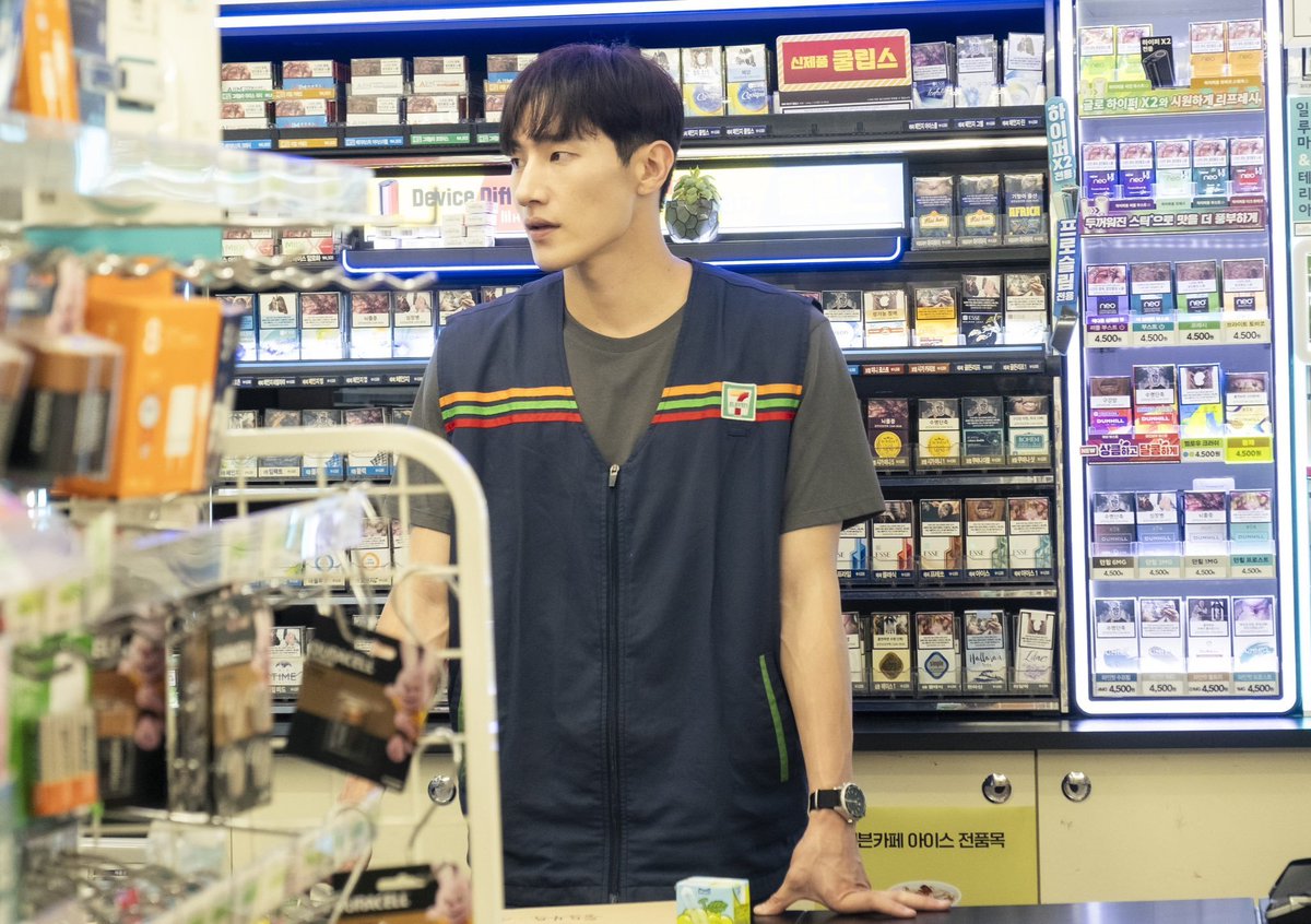 #KimGoEun and #SteveNoh new stills from the movie #LoveInTheBigCity.

In theaters on October 2nd.

#Kdrama #KoreanUpdates #KoreanDrama #Kpop