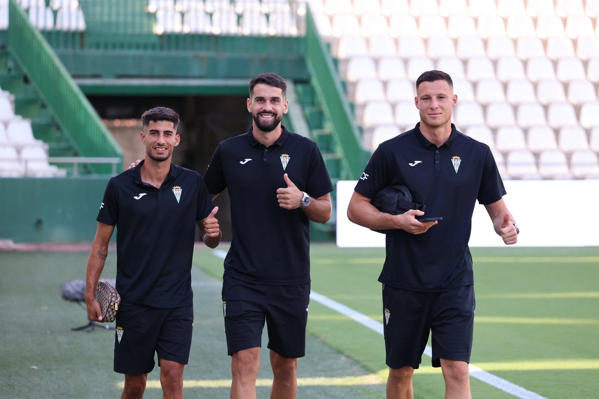 Muy contento por el debut en @laliga , increíble el ambiente vivido en el Reino.  
Vamos a vivir grandes cosas juntos afición. 🤍💚
