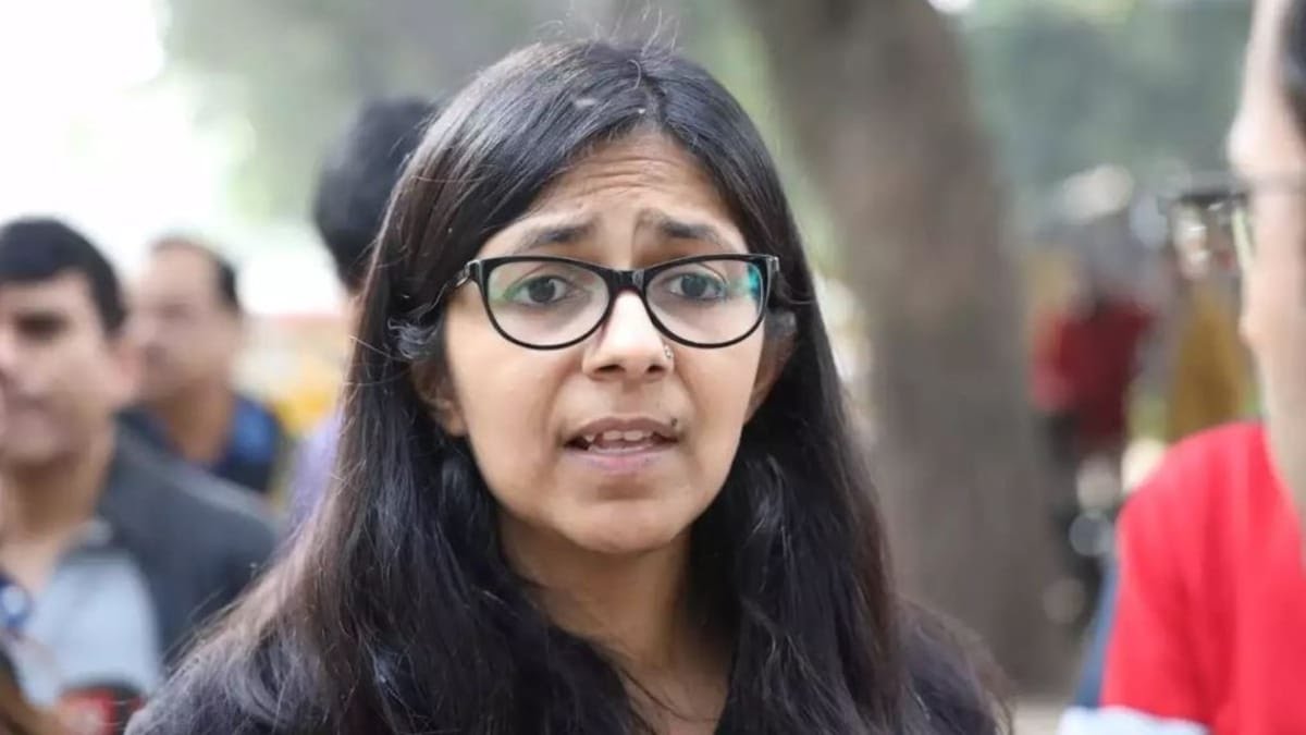 काव्या INDIA (@bindass_ladki) on Twitter photo स्वाति मालीवाल ने आज कहा उनकी लड़ाई वो अकेले लड़ेंगी
तो मे आग्रह करती हु <a href="/SwatiJaiHind/">Swati Maliwal</a> से वो राज्यसभा से इस्तीफा दे पार्टी से इस्तीफा दे
जिस पार्टी के खिलाफ लड़ना है उसी पार्टी के पद पर बैठ कर कौन सी लड़ाई होती है स्वाति मालीवाल ने आज कहा उनकी लड़ाई वो अकेले लड़ेंगी
तो मे आग्रह करती हु <a href="/SwatiJaiHind/">Swati Maliwal</a> से वो राज्यसभा से इस्तीफा दे पार्टी से इस्तीफा दे
जिस पार्टी के खिलाफ लड़ना है उसी पार्टी के पद पर बैठ कर कौन सी लड़ाई होती है