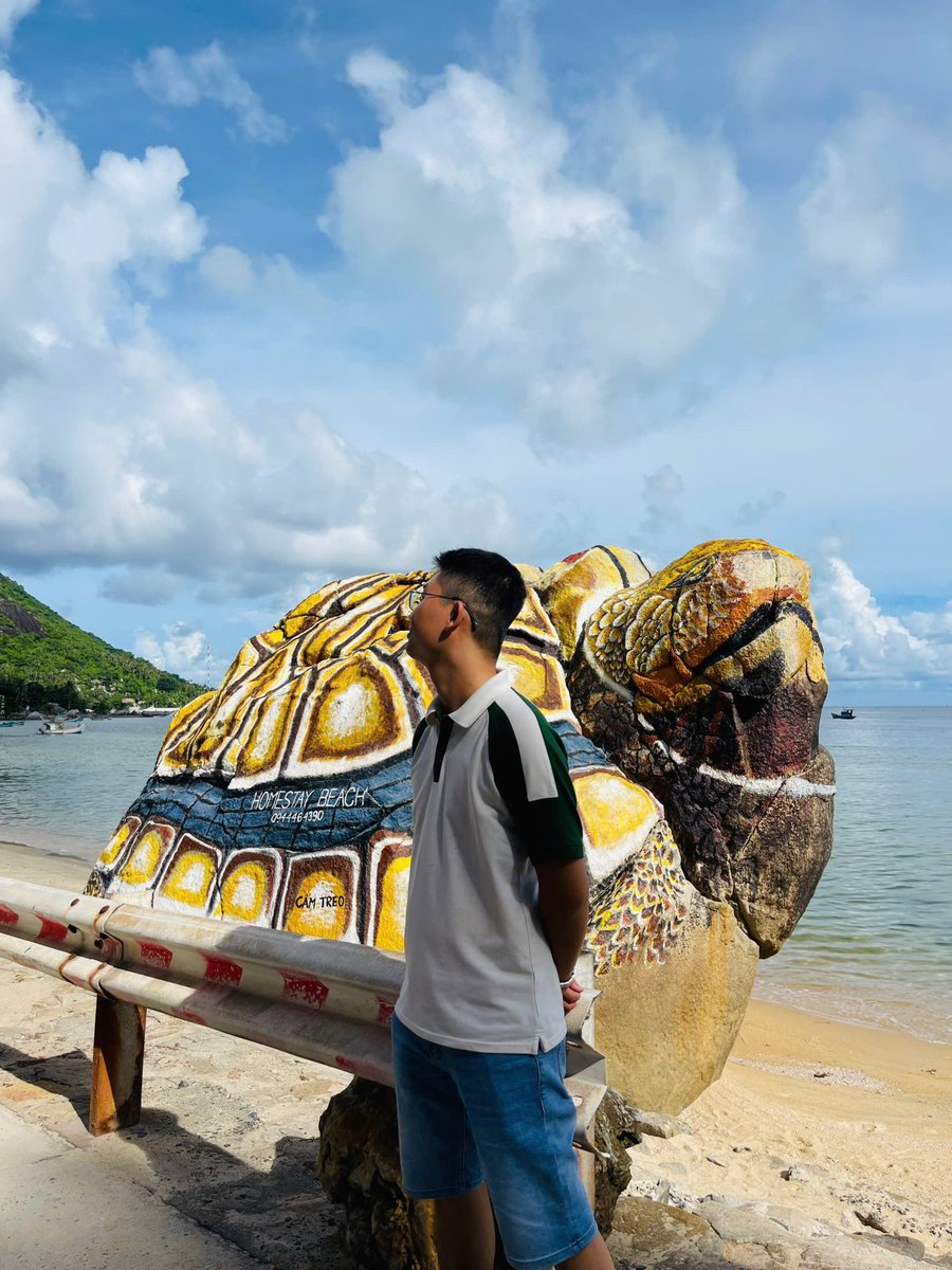Thanhh99errr's tweet photo. Hòn Sơn gét go https://t.co/6kH9lFbqHn