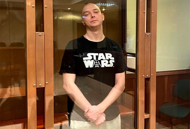 «Неимоверно рад, что <a href="/vkaramurza/">Vladimir Kara-Murza</a> <a href="/IlyaYashin/">Илья Яшин</a> <a href="/evangershkovich/">Evan Gershkovich</a> Олег Орлов и все остальные участники обмена оказались не в местах заключения». Письмо Ивана Сафронова из ИК-17

t.me/freesafronov/1…