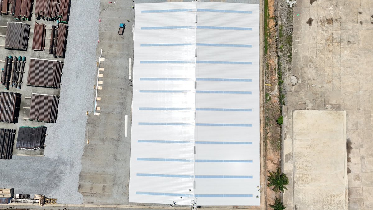 Speroenergy's tweet photo. Preparing site for installation at Eni Energies et Services, warehouse based in Takoradi

Go solar today!! +233531100142

#Installation
#GoSolar
#RenewableEnergy 
#teamworkmakesthedreamwork https://t.co/CvDIgw6n4l