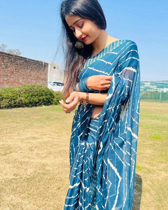 आपके हिसाब से मेरी उम्र कितनी होगी ??

सही उम्र बताने वाले को प्रोमोट करुंगी 😊