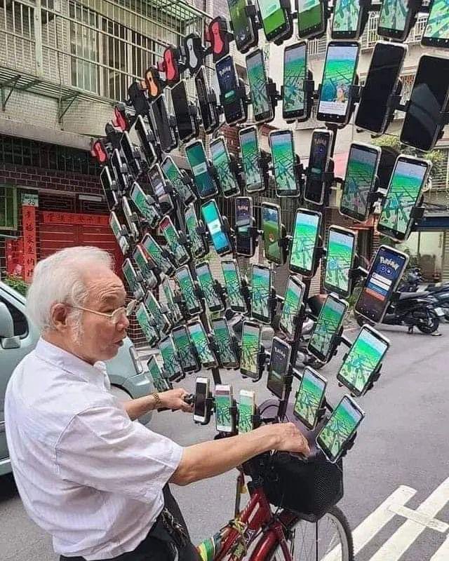 cloudexit's tweet image. Me on the 31st trying to get my Oasis tickets #ticketmaster #oasis