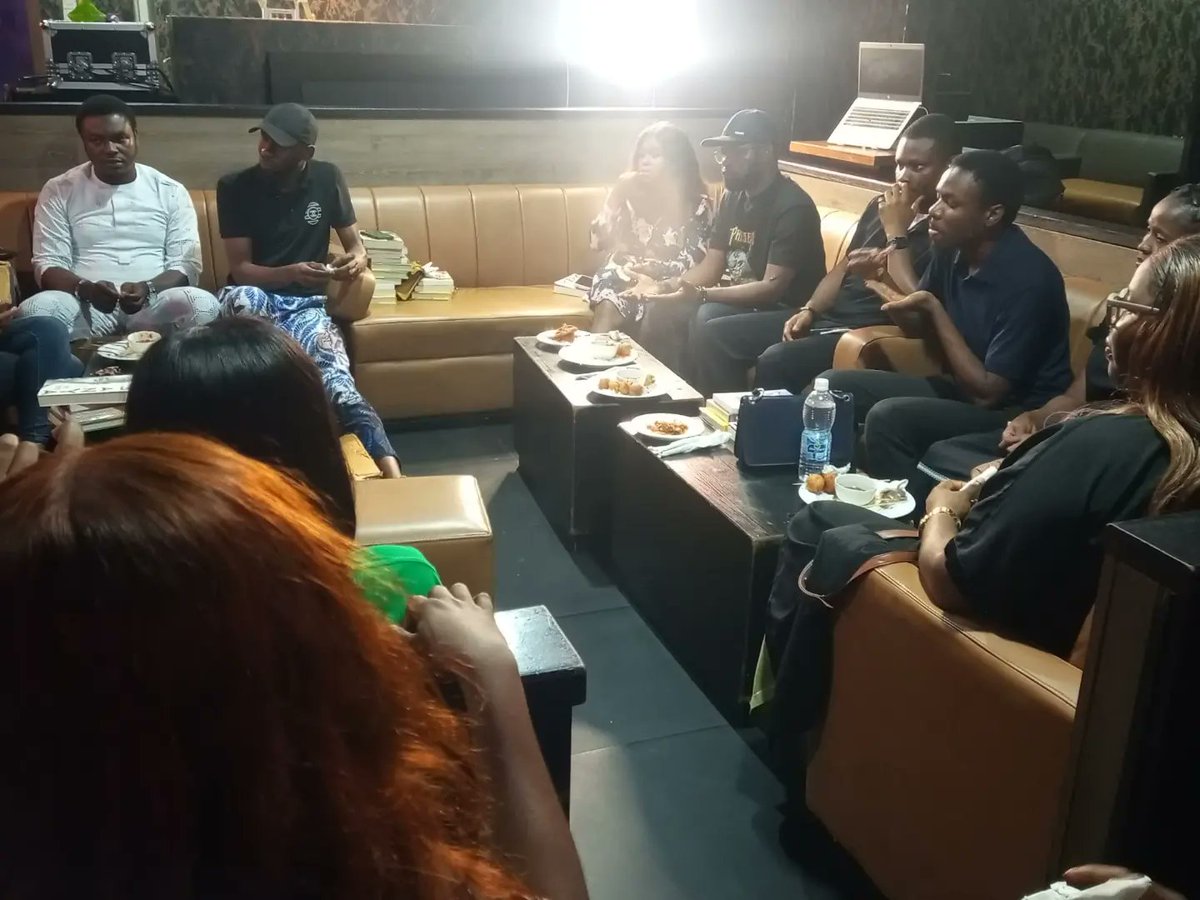 The Port Harcourt Book Club (@thephbc) on Twitter photo The August #BOTM review was a blast!
We reviewed <a href="/HeyItsOyin/">Oyin Olugbile</a>'s, 'Sanya'. The book received an average rating of 4/5👏. The August #BOTM review was a blast!
We reviewed <a href="/HeyItsOyin/">Oyin Olugbile</a>'s, 'Sanya'. The book received an average rating of 4/5👏.