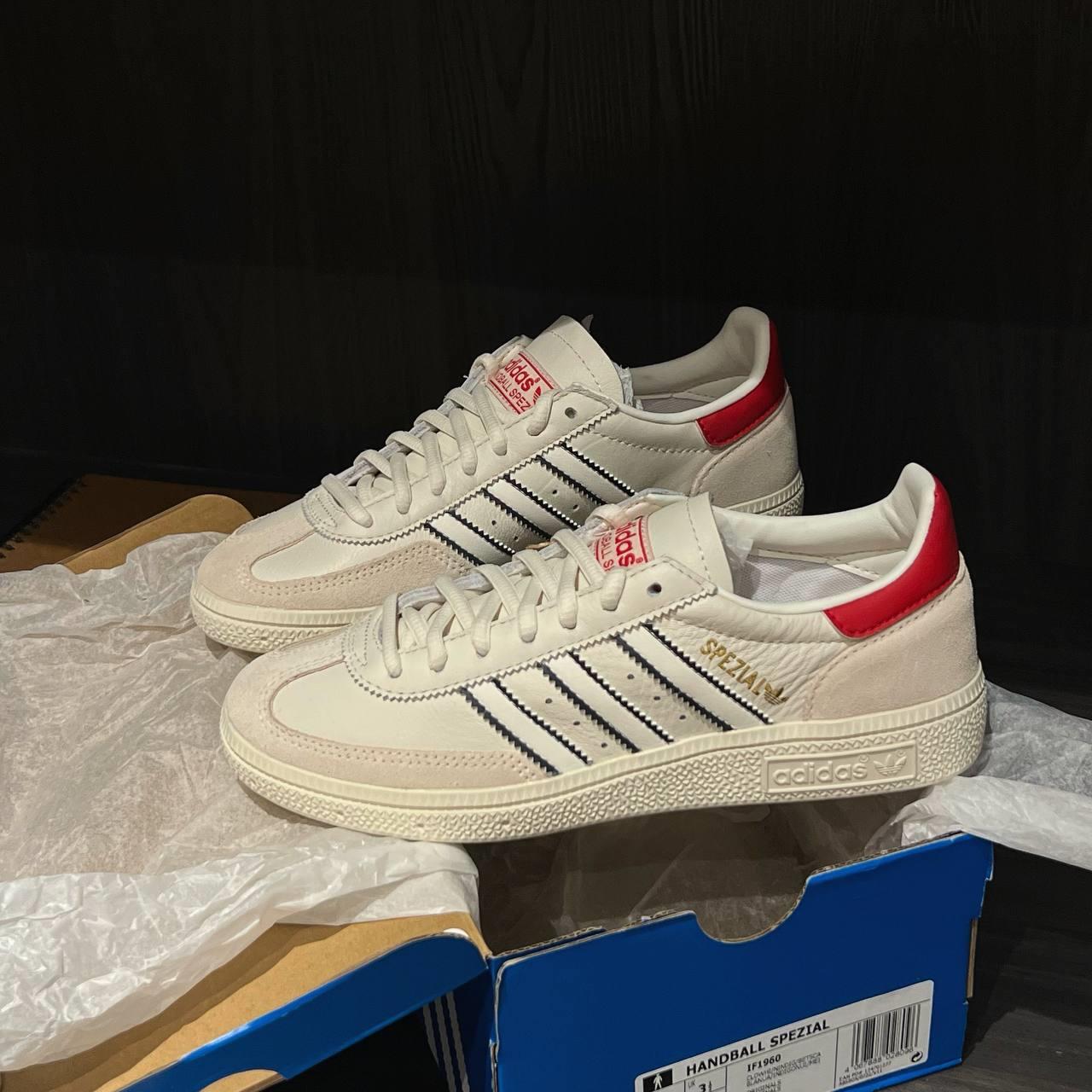 ★大人気★ Adidas Spezial Handball Scarlet Cloud White Ajidasler | Ready stock Adidas handball spezial Cloud white