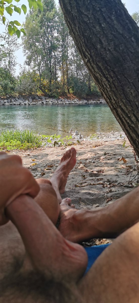 Follow me to see my river adventure in nudist beach 😈💦 onlyfans.com/gmorck/c2
#nudism #public #gayboy #outdoor #exhibitionism #horny