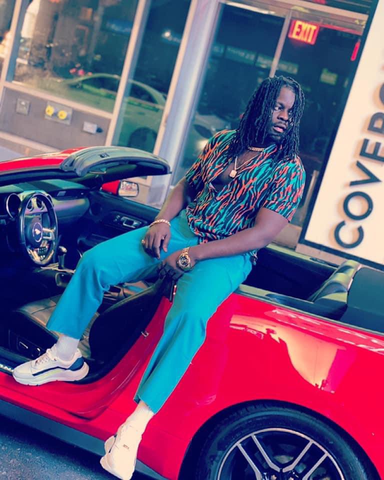 TinaShatta's tweet photo. Happy birthday to the voice that brings us goosebumps and leaves us in awe. Keep singing your heart out and Enjoy you birthday my favourite @JupitarOfficial 
#Shatta #share #fypシ゚viralシfypシ゚ #shattatina https://t.co/d7tEDgFGVW