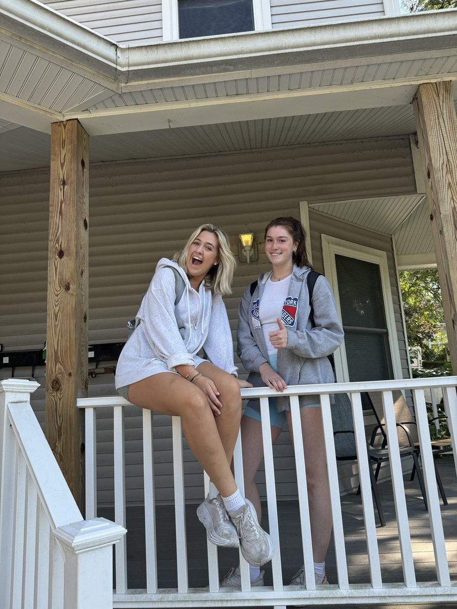 IthacaWBB's tweet photo. School is back in session!📚 https://t.co/NjZF9IG7hq
