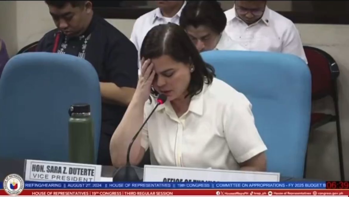 jesusfalcis's tweet photo. Sabi ni Sara Duterte may script daw yung mga Congressmen to attack her on the issue of confidential funds.

Pero ang may totoong script is sya mismo na paulit-ulit nagbabasa ng kanyang scripted answer:

“I will forego the opportunity to defend…” 😂

#Madumb
#ZeroBudgetForOVP https://t.co/b4T0reI2u6