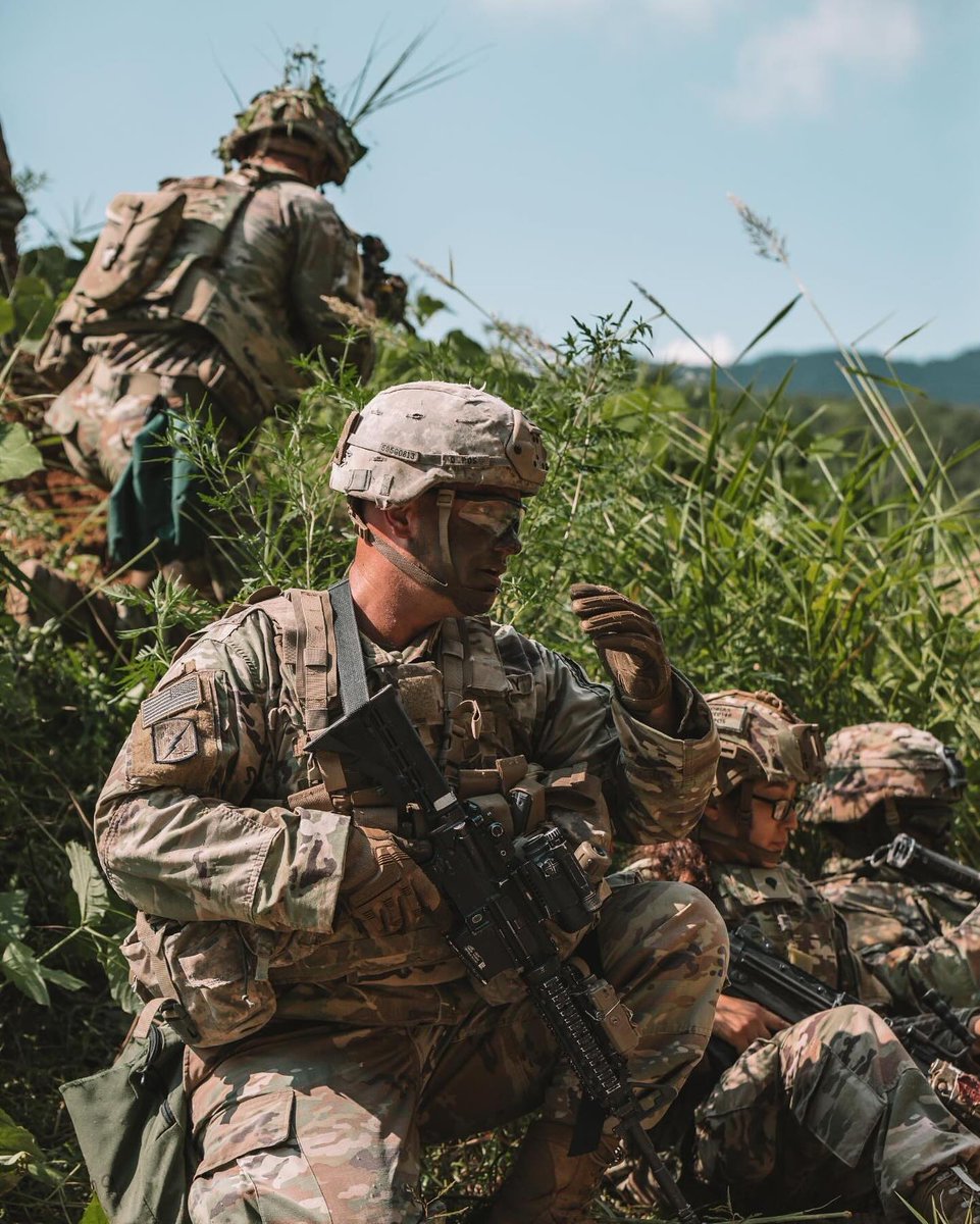 USArmyWHC's tweet photo. Over 700 #Soldiers from 1st Brigade, @1stArmoredDiv participated in Operation Pacific Fortitude in South Korea. This exercise serves as a #readiness validation where units are tested on their ability to rapidly deploy, conduct training, and redeploy. 

#BeAllYouCanBe @USArmy https://t.co/JUp100Nu6s