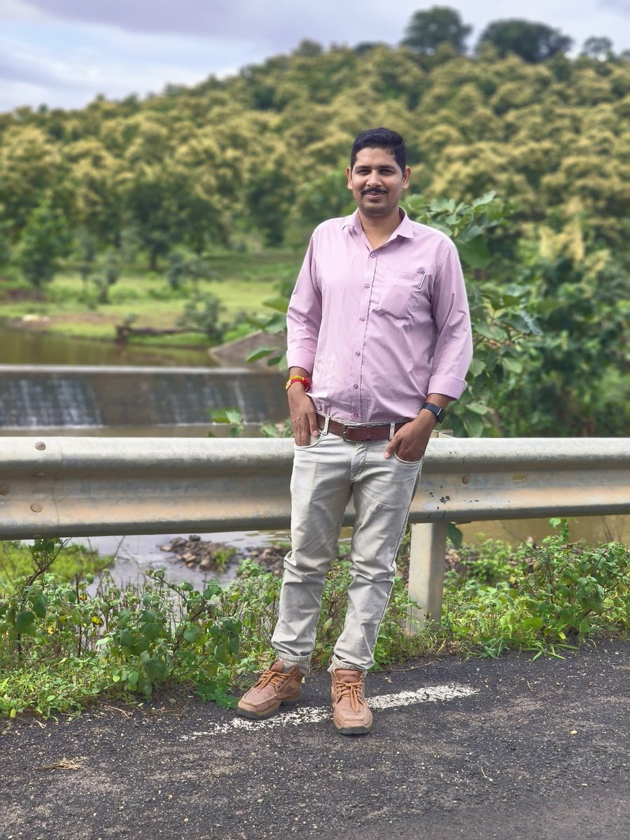 Nagendra60's tweet photo. रिश्ते निभाना सबसे मुश्किल काम है क्योंकि कुछ रिश्ते हैं इसलिए लोग चुप हैं और कुछ चुप हैं इसलिए रिश्ते हैं।
#fhoto #vairalfoto https://t.co/tkJNHnZFSQ