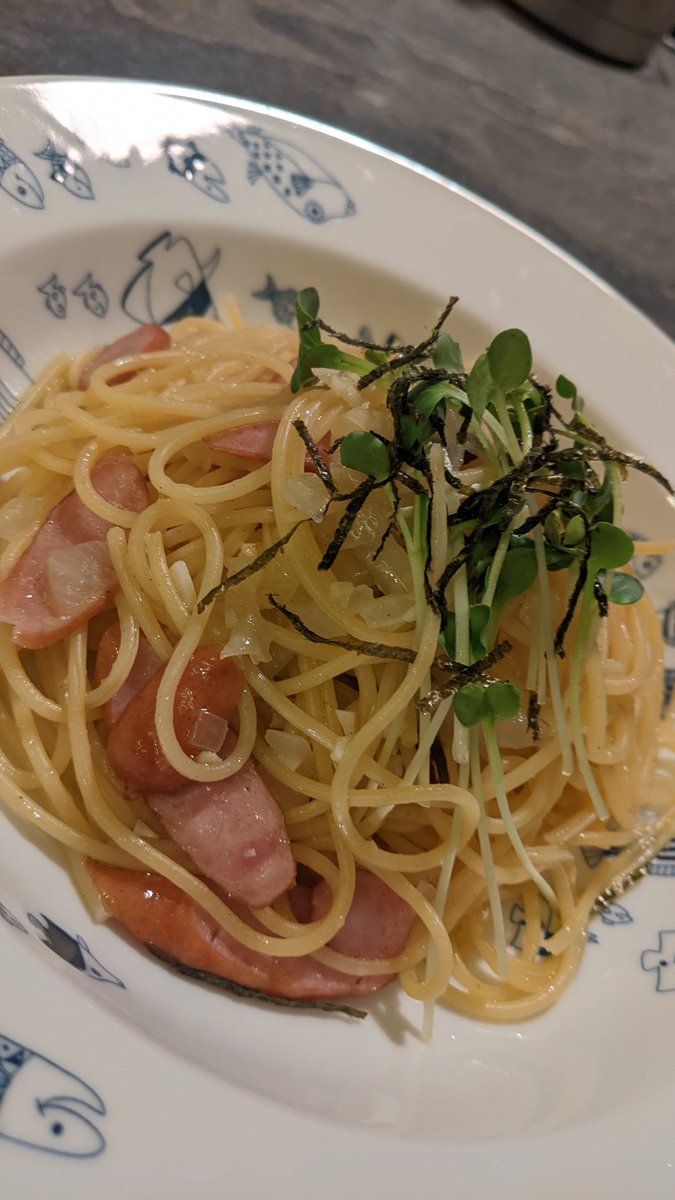 mia2011412's tweet photo. #TradersMarket #オロバイレン #オリーブオイル
オロバイレンオリーブオイルが届いたから、パスタ作ってもらいました❤ほんとオリーブオイルで味が変わります✨ 飲みたいオリーブオイル🤣♥️
めっちゃ美味しいです❣️ https://t.co/OsHnX8Zx5g
