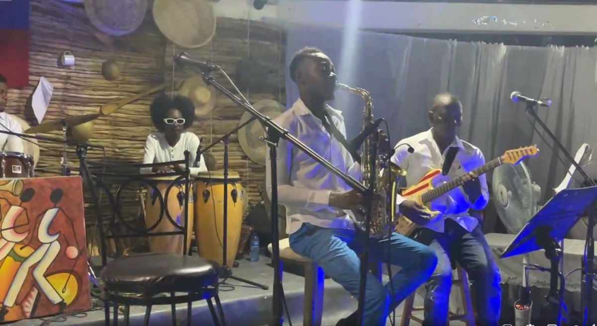 HDI was thrilled to sponsor Kolektif Arcadins partner <a href="/HOAS_Ayiti/">Hope on a String</a> 's Summer Jazz Concert Series in Arcahaie. Great show! <a href="/bostonfdn/">Boston Foundation</a> #Haiti #communitybuilding