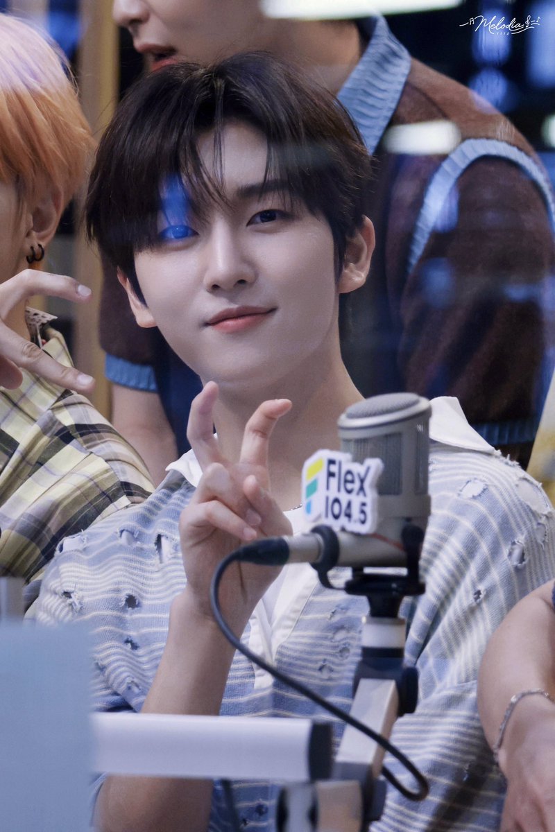 Melodia_ih's tweet photo. 240701 방콕 FLEX TALK

#내곁에농 
#WHIB #휘브 #INHONG #인홍 https://t.co/TUkggRuJ9I