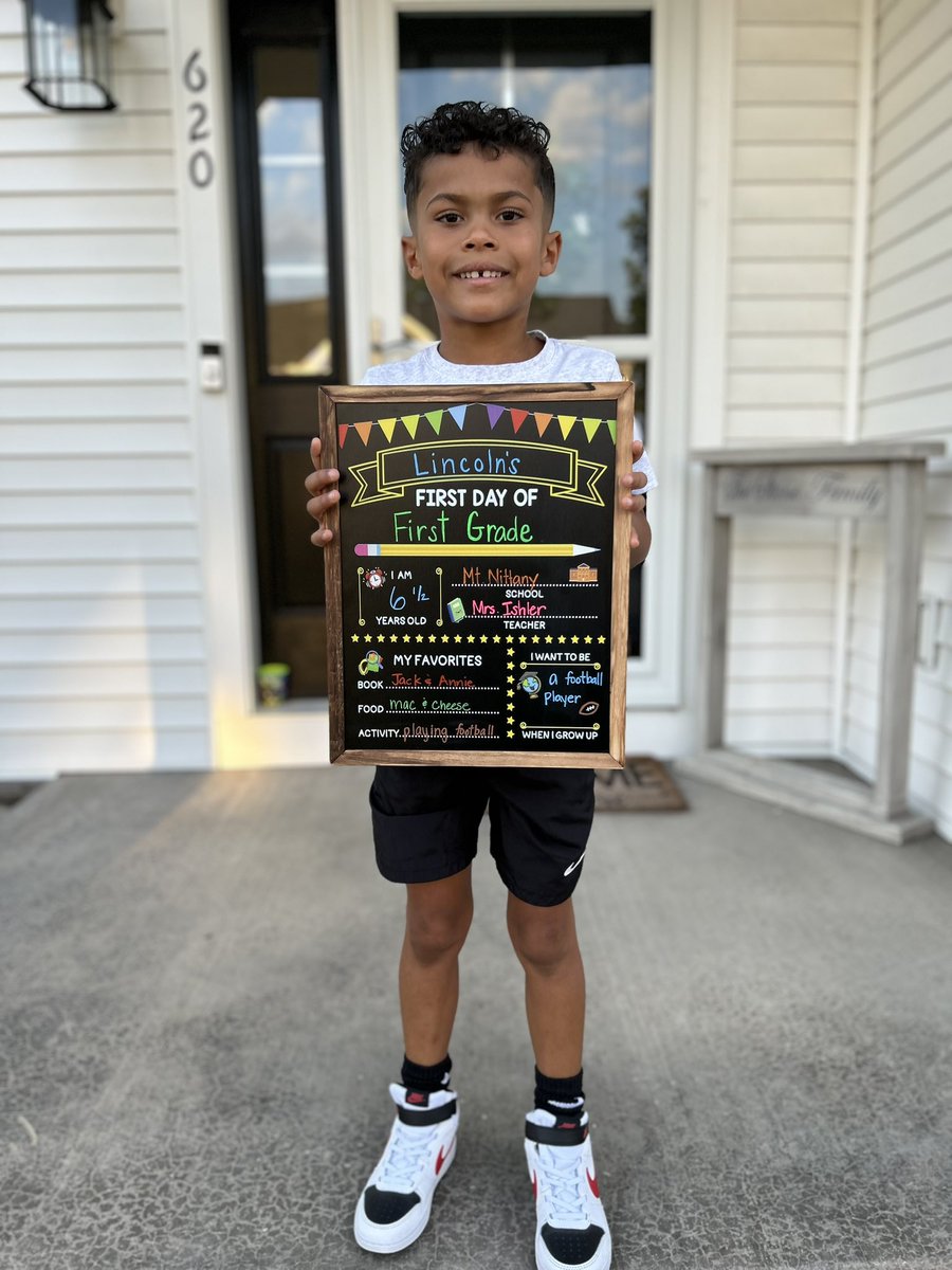 jevlee's tweet image. A Penn State 🏈 1st day of School tradition that is very well appreciated 🤝🏾
Lincoln James is now in 1st Grade
Jackie Ali is now in Pre K