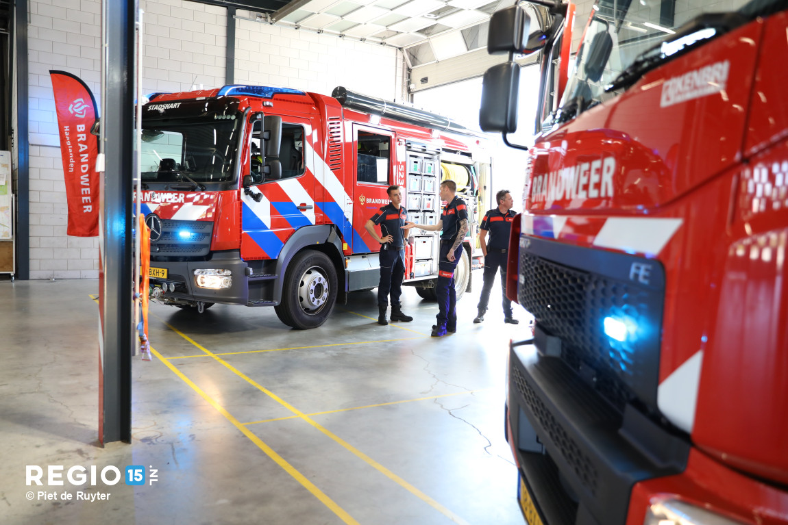 Vanmiddag zijn de nieuwe Basiseenheid (voorheen Tankautospuit genoemd) van kazerne #Zoetermeer #Stadshart en het nieuwe Hulpverleningsvoertuig van kazerne #Zoetermeer #Oosterheem officieel in gebruik genomen.