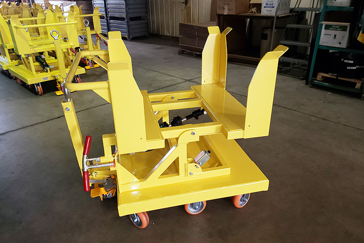 TopperInd's tweet image. Topper Industrial designs, engineers &amp;amp; manufactures many different types of Material Handling Tilt Carts for material delivery. #toppercarts #materialhandlingcarts ow.ly/LLKW30sFB3Y