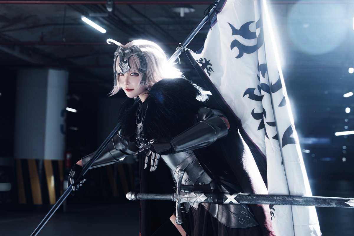 ジャンヌ〔オルタ〕
Jeanne d'Arc 〔Alter〕

#FGO #コスプレ #cosplay https://t.co/mZtFIORB0d