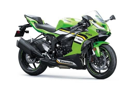 「←が2024年モデルで2025年モデルが→なんだけど、個人的には2024年モデル」|瑞野流石(12/28)のイラスト