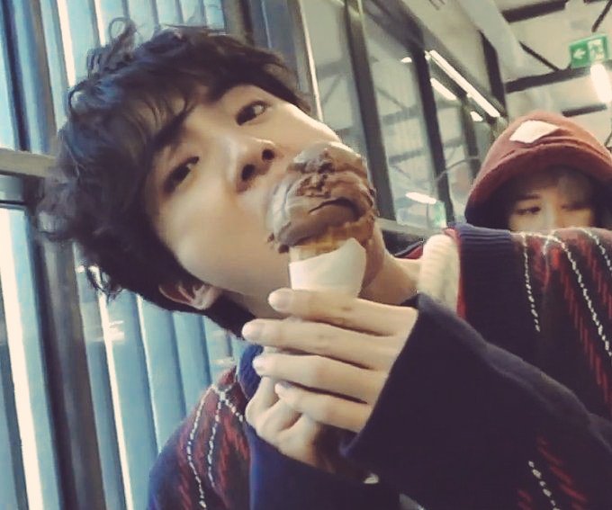 lunearthly's tweet image. ㅤㅤㅤ

Ice cream date.

ㅤㅤㅤ
