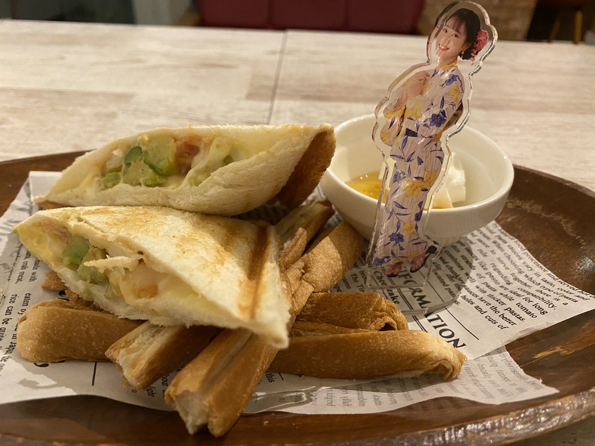 wasabi_kazu3's tweet photo. 頑張ってる #博多ORIHIME の可愛い末っ子"かりんちゃん🌻"を応援しに #北九州メディア で紹介した『#Cafe02』に行ってきた。
全部美味かったけどパンの耳まで美味いってどーゆー事?次は #ナポリタン 絶対行く🍝
みんな是非行ってみて。
TikTok▼
https://t.co/tCrzvPiPl5
#松本かりん
#モデル https://t.co/pGPYXbbojg
