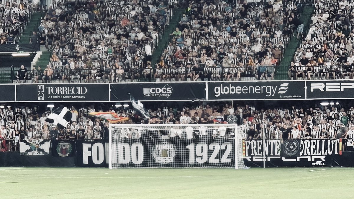 fondo1922's tweet photo. Jornada 2 

@CDCastellon 0-0 @RealOviedo 

#ÚneteAlFondo https://t.co/NRgz7yKLG3