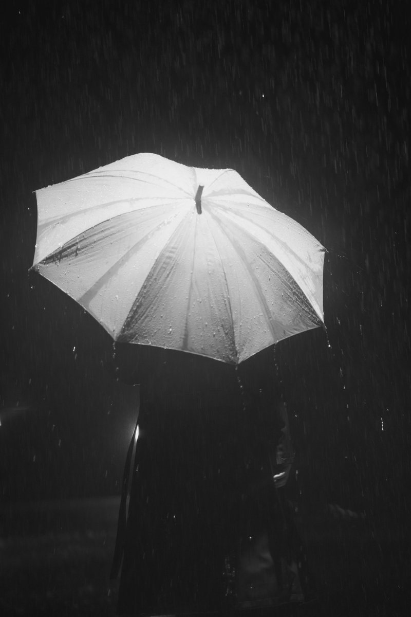JuneNattapat's tweet photo. กางร่มรอ @peckpalit 
SAY SOMETHING
#ไม่พูดหน่อยเหรอTEASER
#เป๊กผลิตโชค
#PeckPaLitChoke https://t.co/3gq9wfYedn