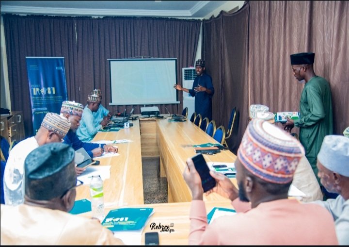 Adam_Suleimann's tweet image. Last week, we conducted the #MDA Capacity Building Training for #ProjectTrustNG in Dutse, #Jigawa State. Which was initiated by @Connected_dev, and supported by @macfound. 
The training was designed to provide MDAs with a better understanding of the systems and tools developed in