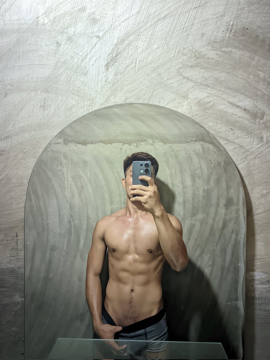 bohn_duen's tweet photo. would you touch it? shesssh

th, https://t.co/3otmnmJdo9 https://t.co/gjH9I3p8lF