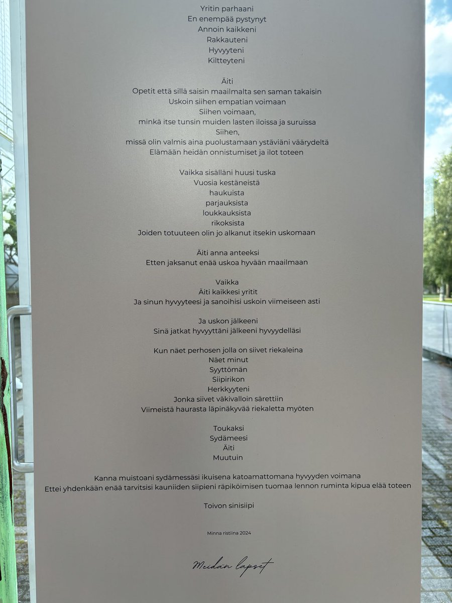 miiaTurri's tweet photo. En löydä sanoja mitä kaikkea herää kun pysähdyin tekstien ääreen #hiljaisuudenaikaonohi https://t.co/aKQ1E7WxV3