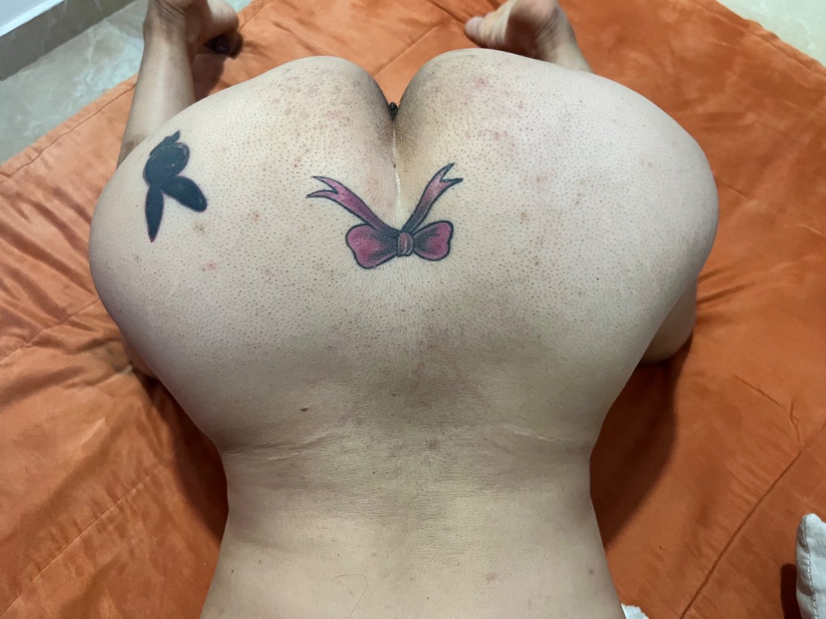Laputona69's tweet photo. Como pueden ver no soy una modelo pero me encanta exhibir mi cuerpo hay miles de opiniones buenas y malas, cuál es la tuya???? https://t.co/X5sY1N4DK2
