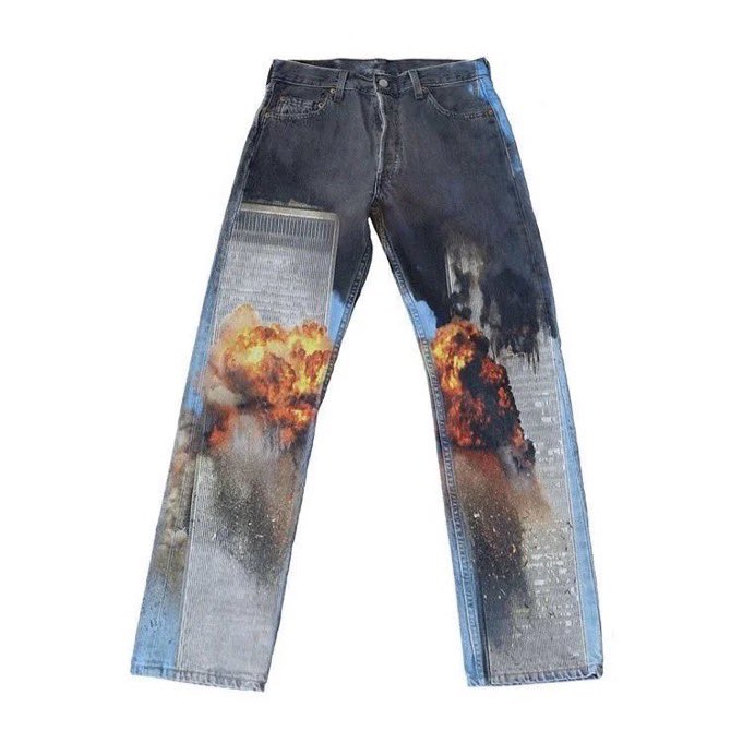 Foi adicionado um novo merch no site oficial de Kelly Kelly.