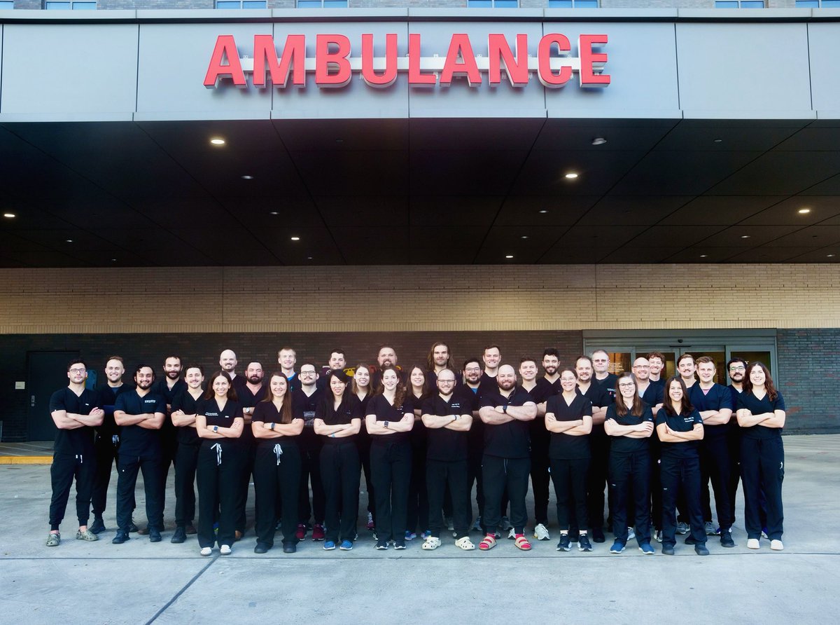 CCEMRP's tweet photo. CCEMRP 2024-2025 Residents 😤💪🤠👊 #emergencymedicine #emresidents https://t.co/iNxY4FIWkN
