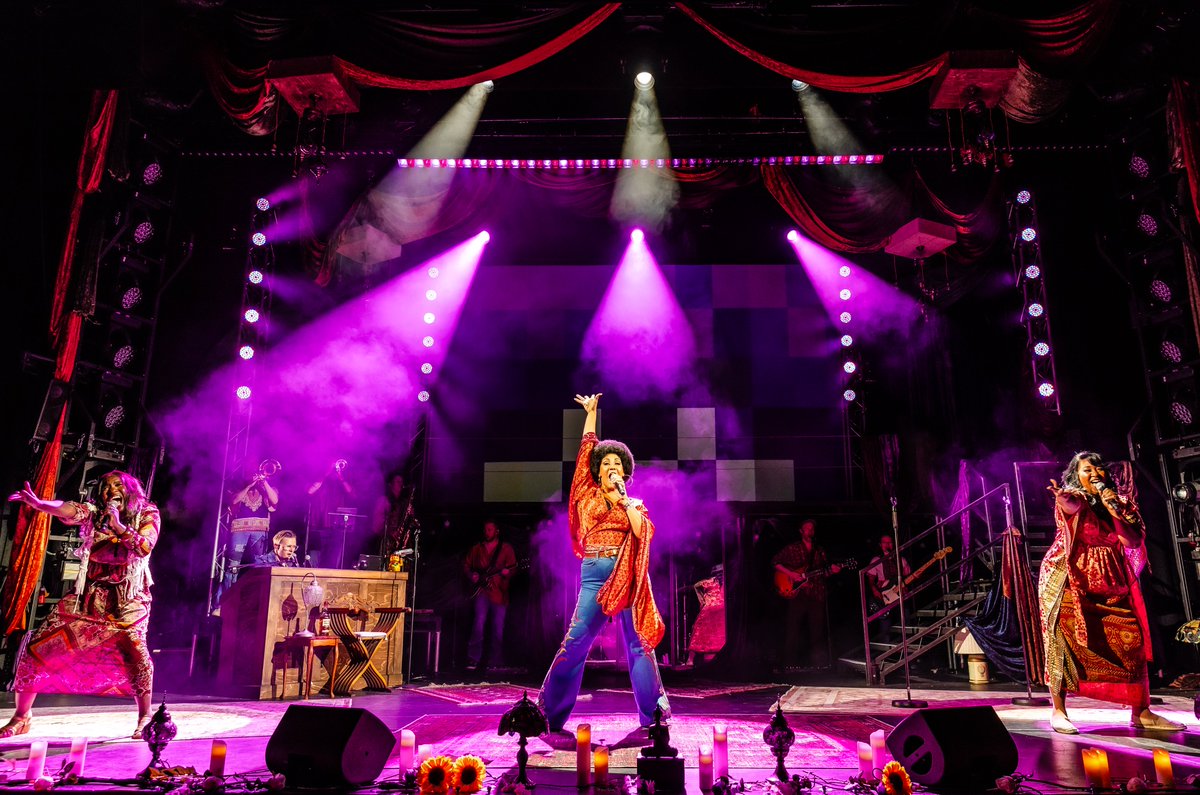 A Night with Janis Joplin London (@joplinshowldn) on Twitter photo Here’s a first look at our incredible cast raising the roof at the Peacock Theatre 🤩 Wishing the whole company an awesome press night this evening!
Listen up London, A Night With Janis Joplin runs until 28th Sept so get your tickets whilst you can!
📸 <a href="/dannykaan/">Danny Kaan</a> Here’s a first look at our incredible cast raising the roof at the Peacock Theatre 🤩 Wishing the whole company an awesome press night this evening!
Listen up London, A Night With Janis Joplin runs until 28th Sept so get your tickets whilst you can!
📸 <a href="/dannykaan/">Danny Kaan</a>