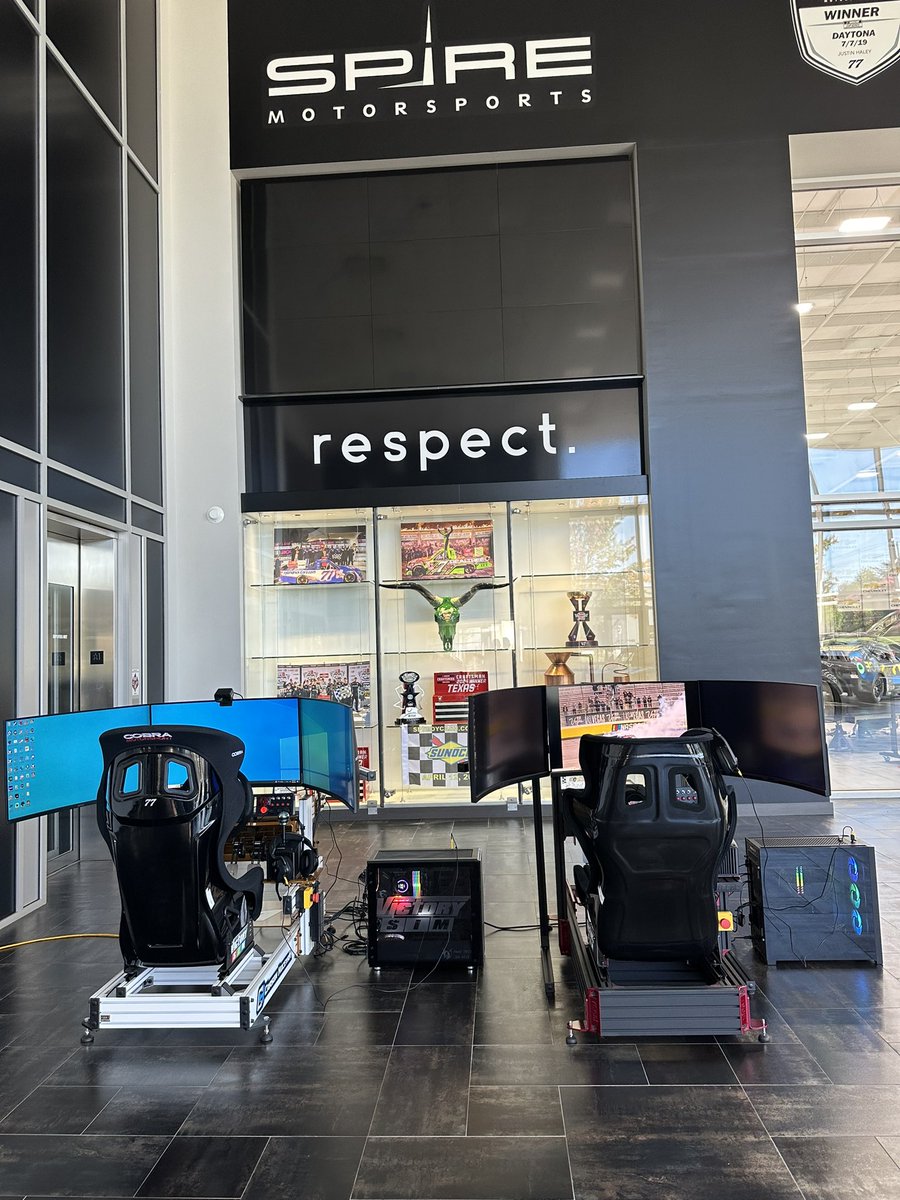 VictorySimLLC's tweet image. Helped the fine folks over at @SpireMotorsport get setup for some @ENASCARGG @iRacing racing tonight from their showroom!