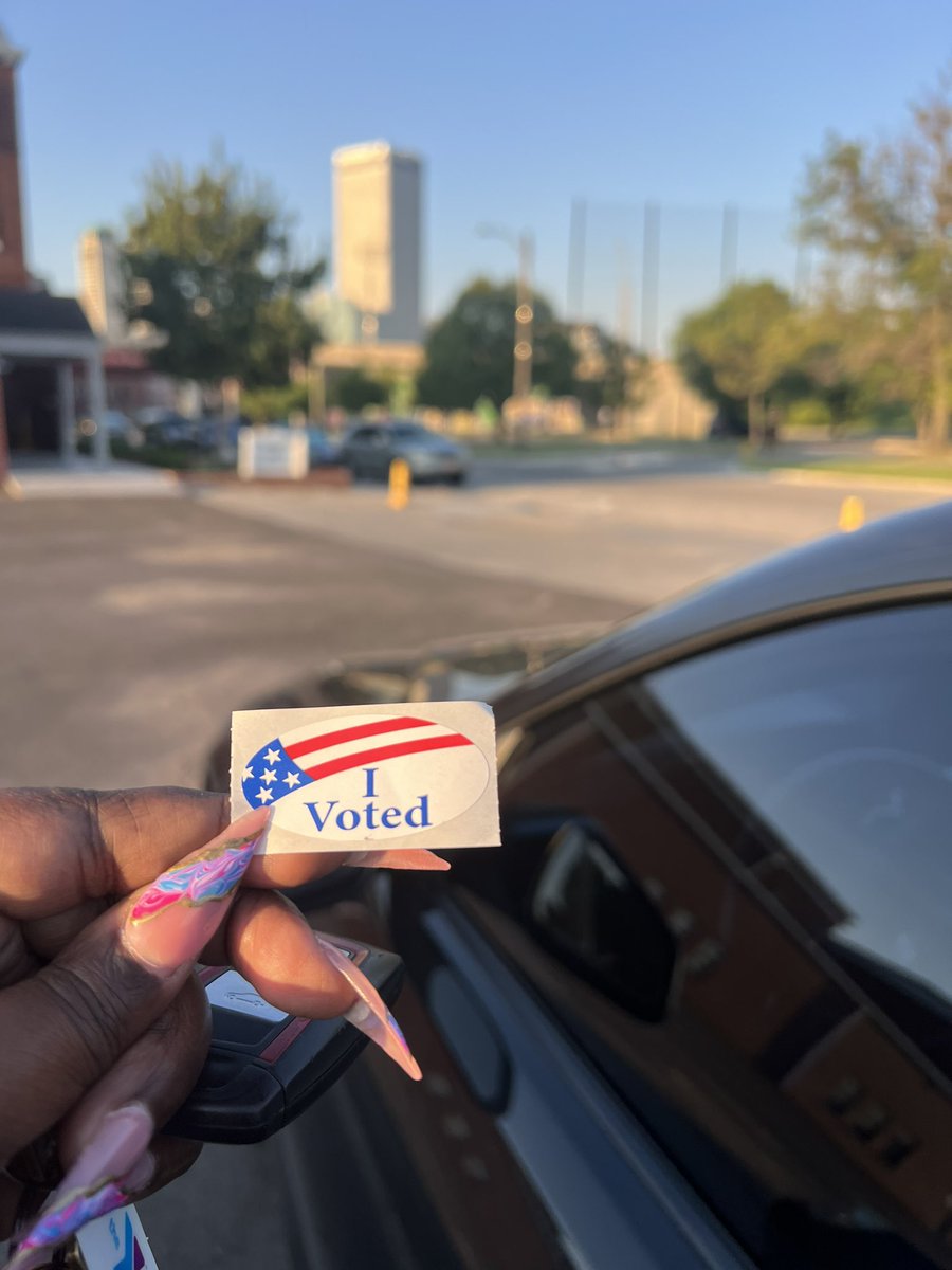 BlkWmnMajesty's tweet photo. Voting in the historic Greenwood district hits different. #monroeformayor https://t.co/Qeckw34U1Q