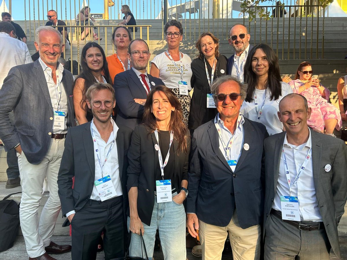 [#LaREF24 🤝] Dans sa volonté d'accompagner les entreprises et chefs d'entreprise dans le développement de leur activité économique, le CNB est de nouveau partenaire de #LaREF24, organisée par le <a href="/medef/">Mouvement des Entreprises de France</a>.

♻️ Cette année, les élus et la présidente du CNB <a href="/JulieCouturier_/">Julie Couturier</a> , sont