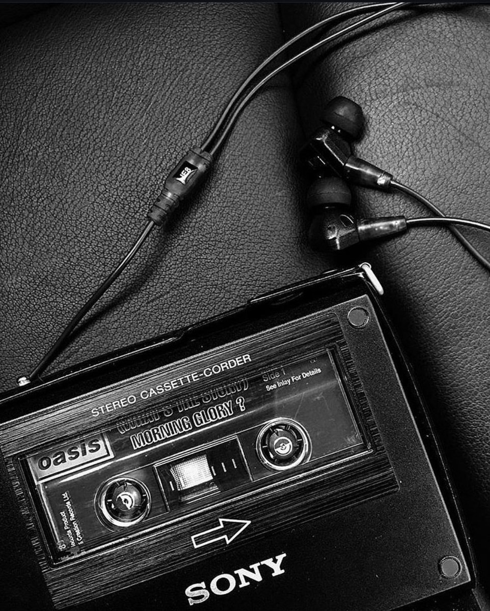 many_ago's tweet photo. oasis - MORNING GLORY?
#IE8 #sennheiser #oasis #MORNINGGLORY #tape #sony #walkman #wmd3 #waltz #walkmanprofessional #中目黒waltz https://t.co/2KLE2C5im5