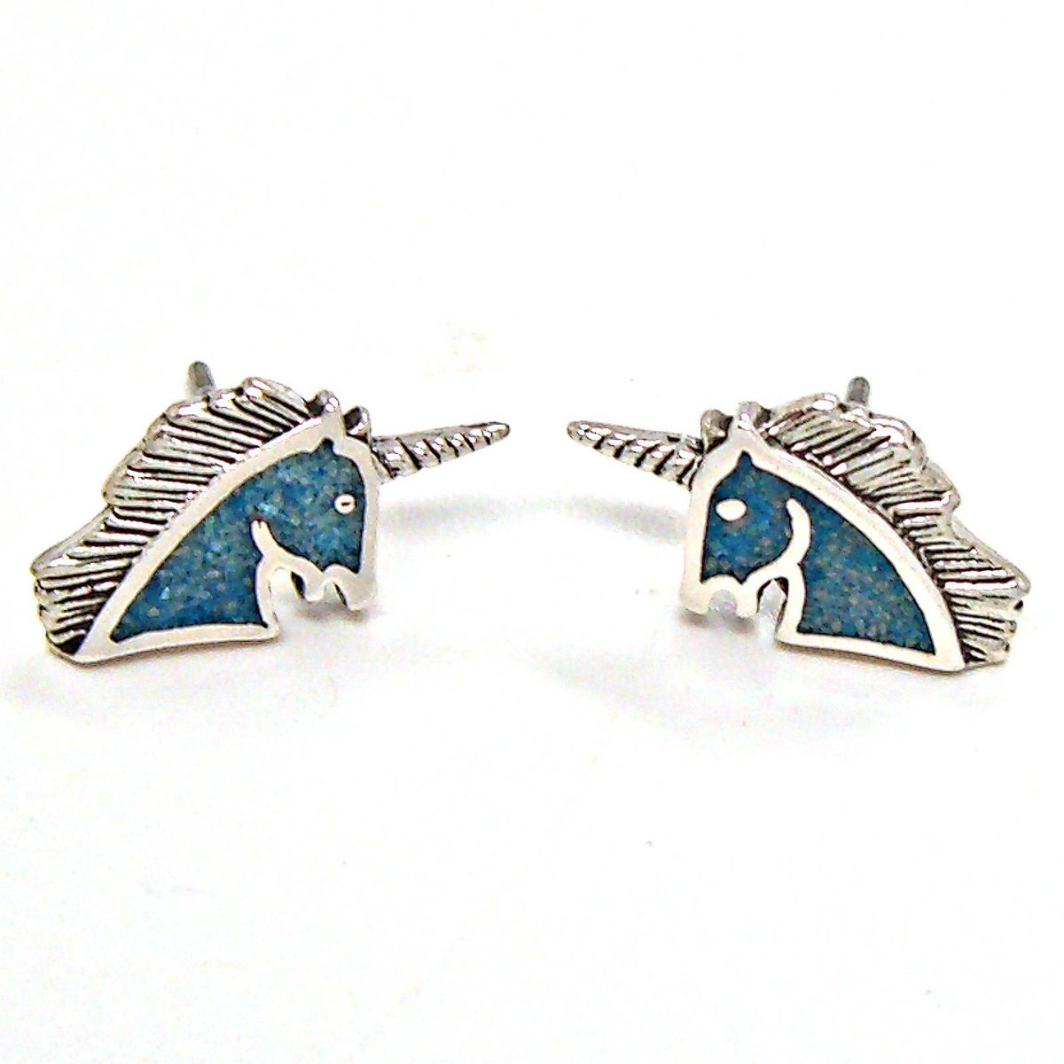 Grass_Shack's tweet photo. Earrings Unicorn Turquoise Inlay Sterling Silver Tiny Minimal Ear Studs 3425 #SterlingSilver #GiftPresent 
$20.00
➤ https://t.co/W7hw8lTFt4 https://t.co/Urz0LsD8wj