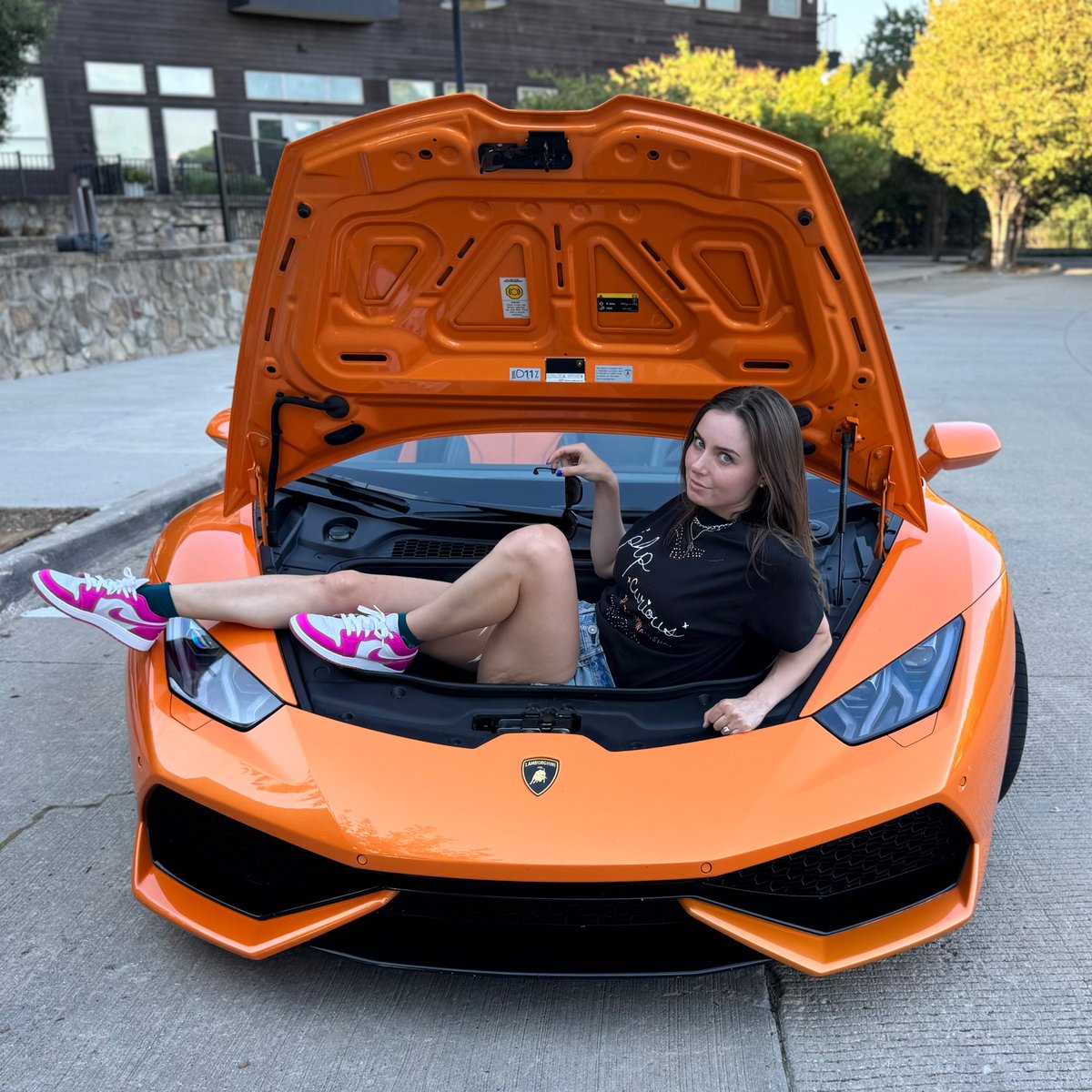 Lambo40e Rapper This is how we all fit in the lambo