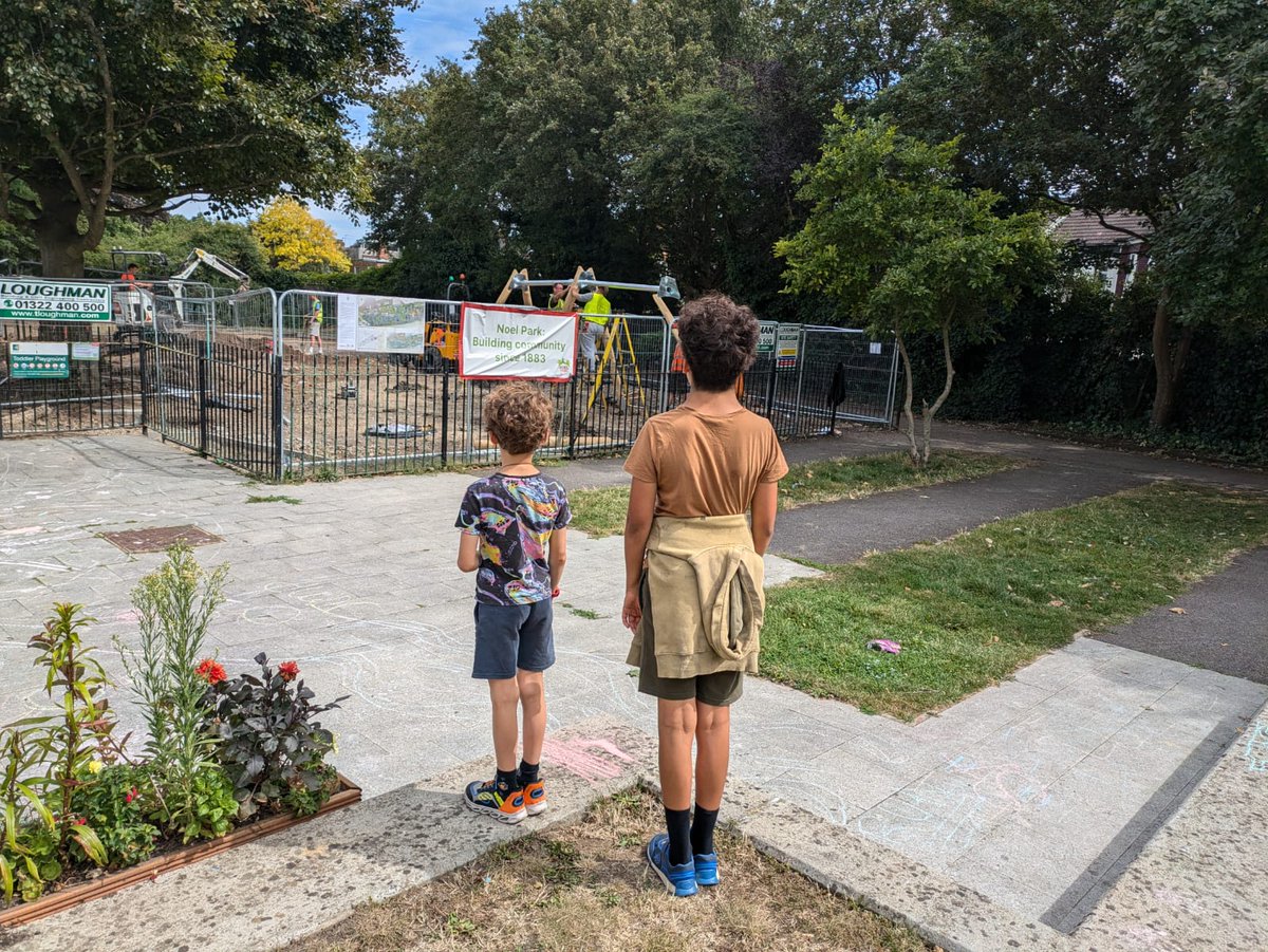 Noel Park Big Local (@npbiglocal) on Twitter photo And the first piece of play equipment goes up! <a href="/gatulino/">Euclides Montes</a> and his team of young consultants are keeping a close eye on progress. Amazing to reach this milestone after three years of hard graft. The power of communities lies in their people #NeighboursHelpingNeighbours And the first piece of play equipment goes up! <a href="/gatulino/">Euclides Montes</a> and his team of young consultants are keeping a close eye on progress. Amazing to reach this milestone after three years of hard graft. The power of communities lies in their people #NeighboursHelpingNeighbours