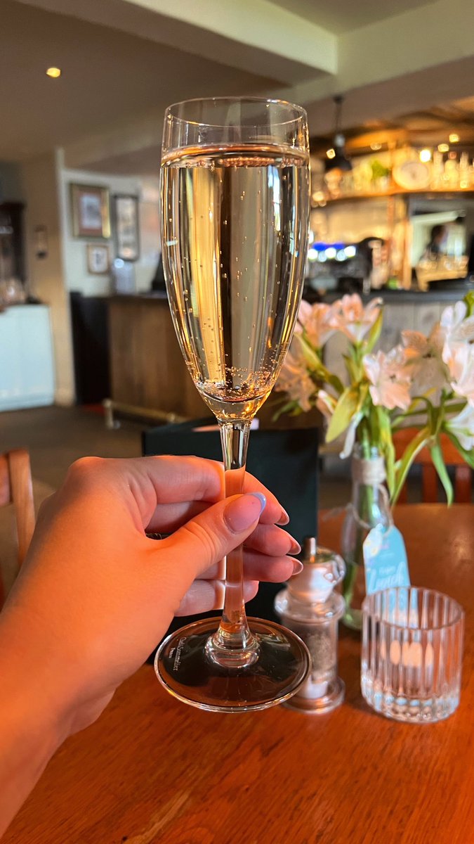 Sarah Gilchrist tweet media