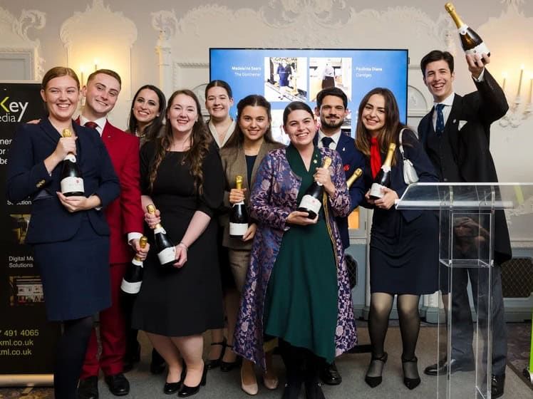 Entries now open for the 2024 AICR UK World’s Best Receptionist 
buff.ly/4dxdtZo
