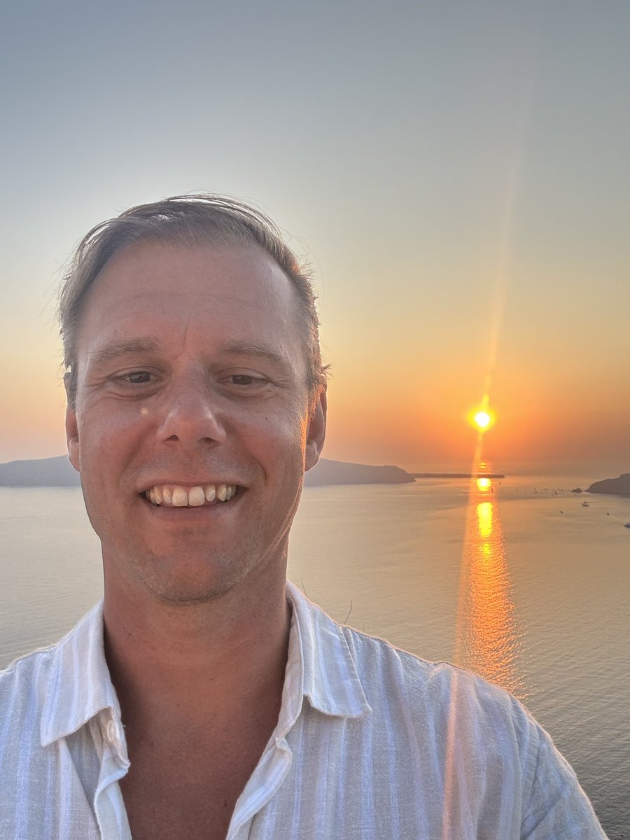 Armin van Buuren tweet media