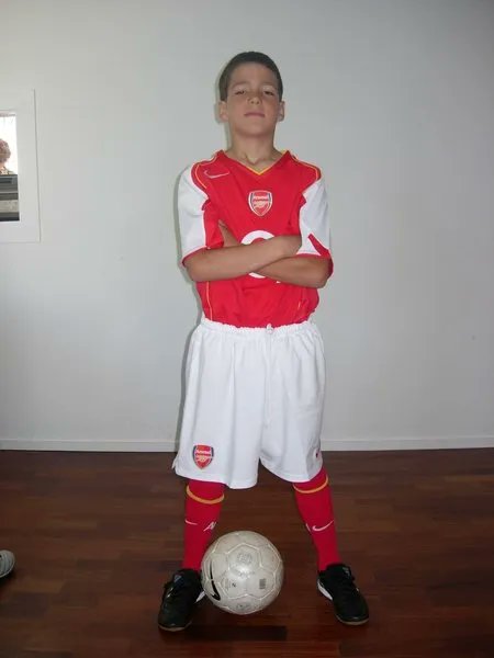 karthikadhaigal's tweet image. 🚨Mikel Merino - "One holiday my parents came home and gifted me a full Arsenal kit. I  remember being all over the moon and wanting to take pictures as if I  were a professional! I was there like the boss of the players!"

"It’s funny how right now I’m achieving a dream of…