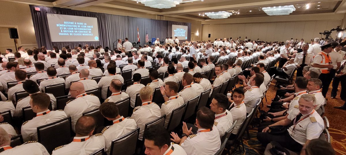 AirCanadaPilots's tweet image. Today, Air Canada pilots are holding a national informational picket across Canada to show management that this pilot group is united to secure a contract that reflects the value we bring to Air Canada.  #StrikeReady #alpapilots #YVR #YYZ #YUL #YWG