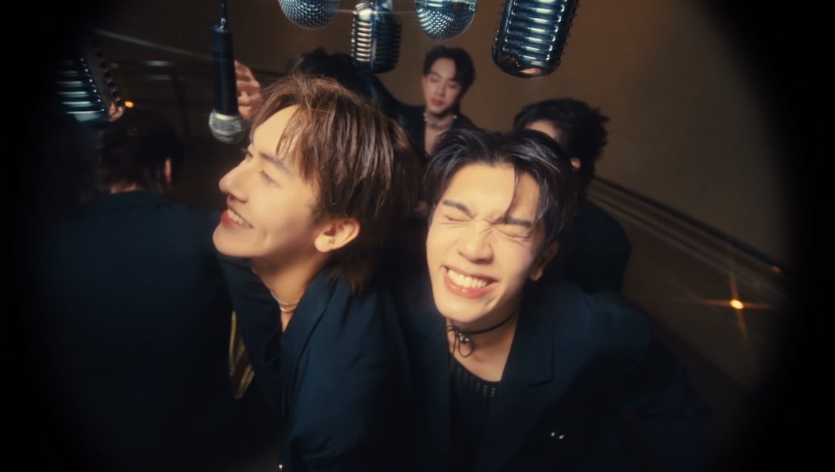 puddingck's tweet photo. ชอบเสียงโชกุนท่อนนิ （＞д＜） เสียงแหบๆ แต่น่ารักอ่า 💚💚💚💚

#PROXIE_KISSKISS https://t.co/n22VKby9Pm