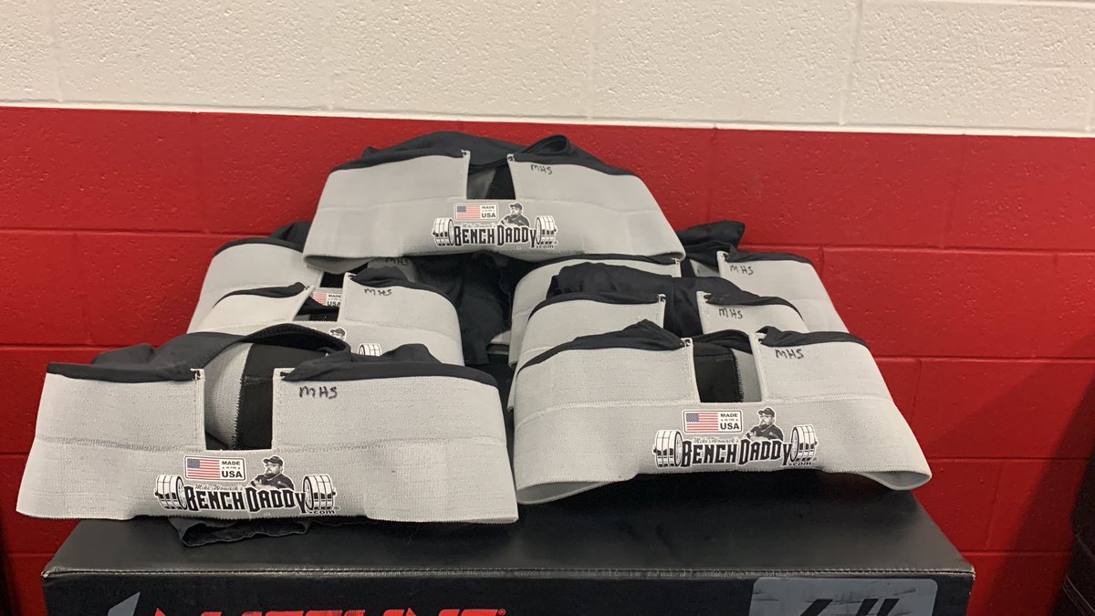 HokaHeyAP's tweet photo. Excited to get our @TheBenchDaddy shirts in. Thanks for all you do to supply the best shirts around!! @HokaHeyBooster @HokaHeyFootball #MANVELSTRONG https://t.co/T1l9fZcapu