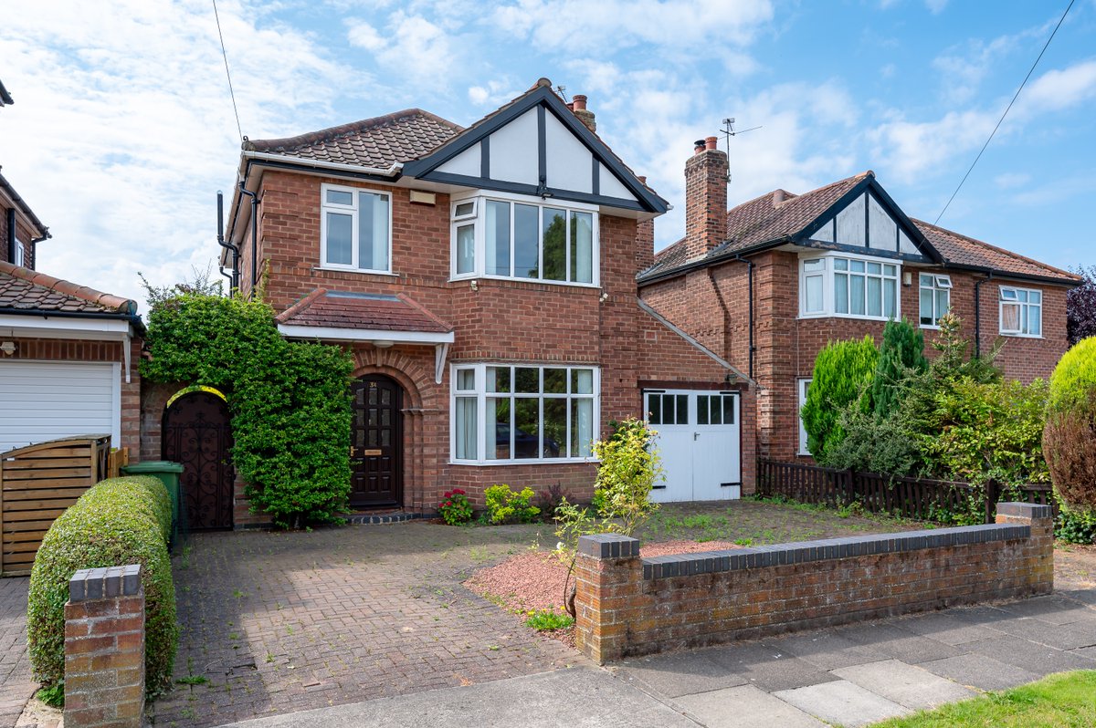 Discover your dream home in #York and sign up to our free newsletter online.👇🏻
Don’t miss out on featured properties, sneak peeks, and updates on the local property market:
bit.ly/3mQ0drw